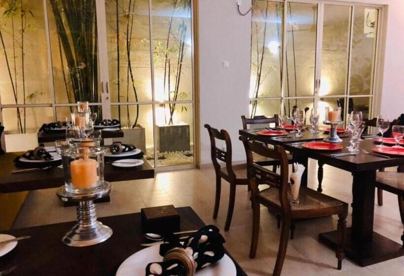 펜션 Rosmead Place By Thilanka