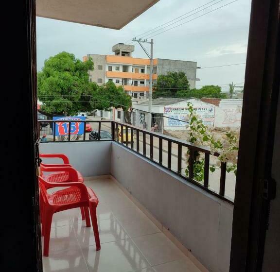 بنسيون Yosu Hostal