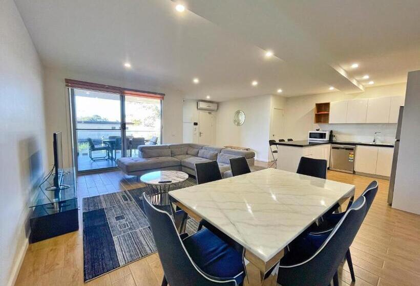 Phillip Island Towers