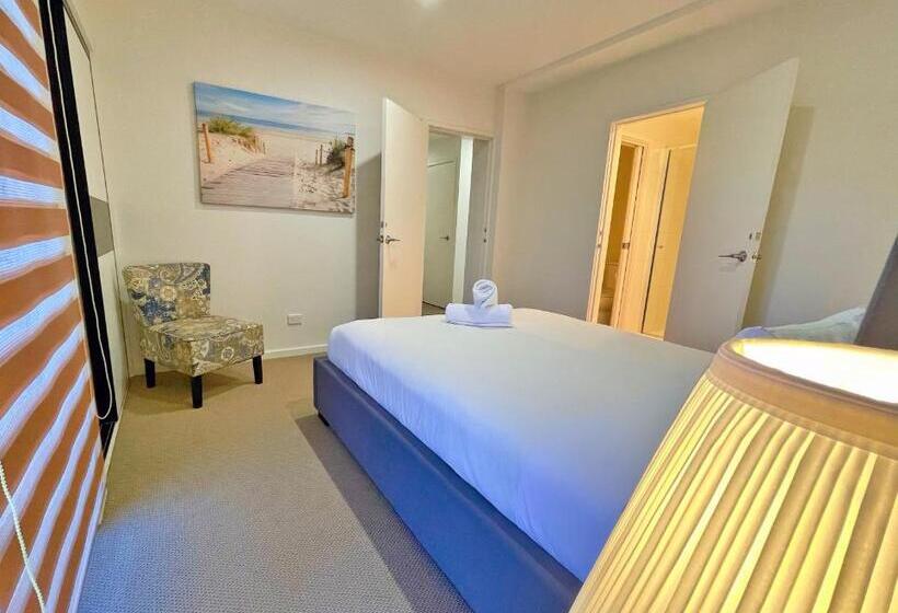 Phillip Island Towers