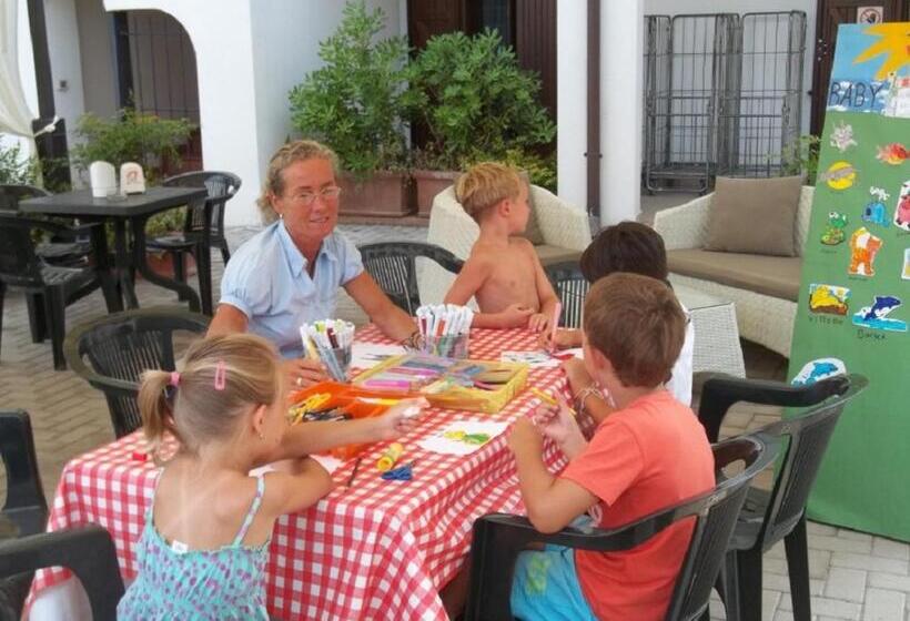 אתר נופש Alba 4 Pers