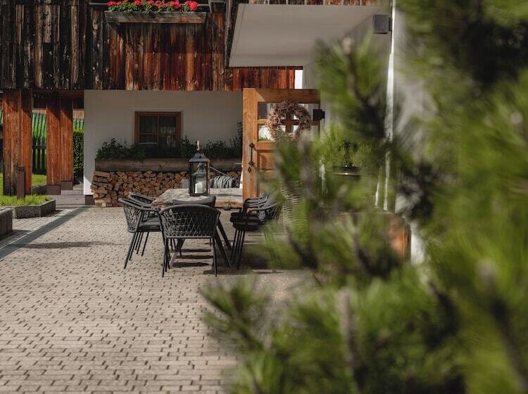 Sportony Mountain Lodges