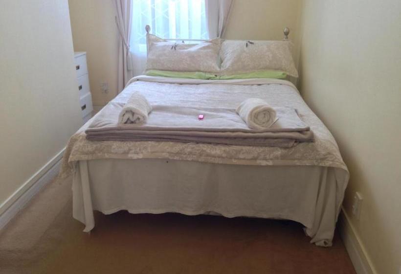 ユースホステル Honeysuckle House