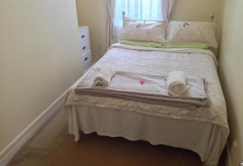 ユースホステル Honeysuckle House