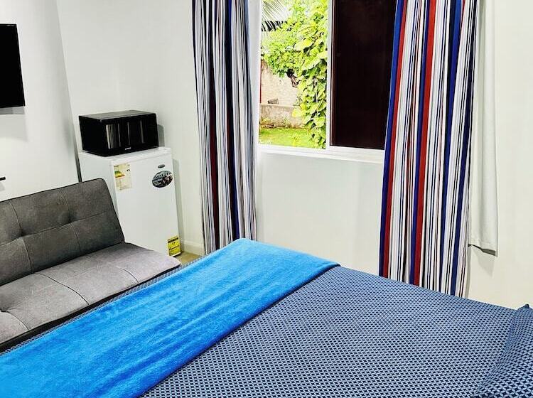 ユースホステル Palmare House