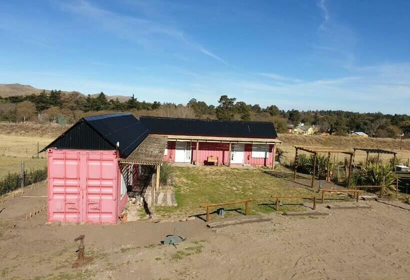 הוסטל El Vagón