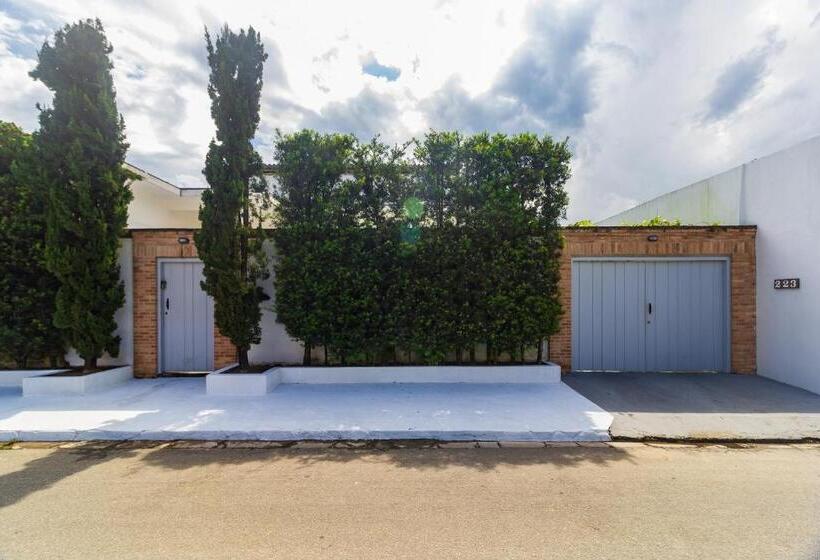 ユースホステル Pousada Casa De Paraty