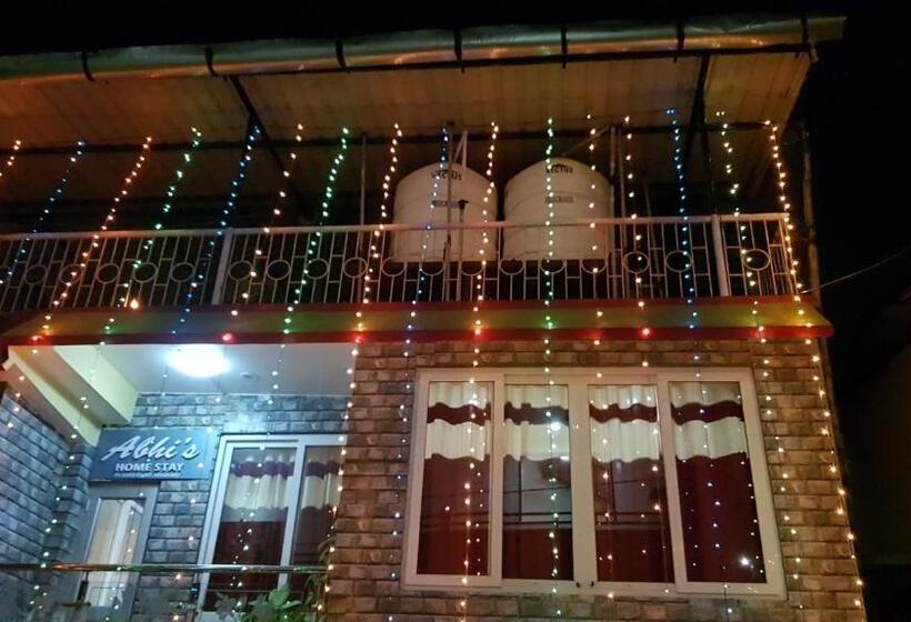 مبيت وإفطار Abhi's Homestay