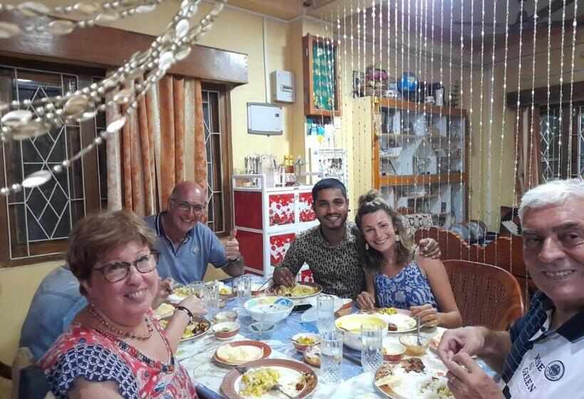 مبيت وإفطار Abhi's Homestay