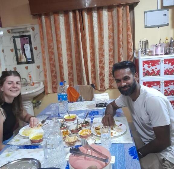 مبيت وإفطار Abhi's Homestay