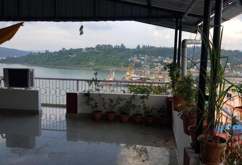 مبيت وإفطار Abhi's Homestay