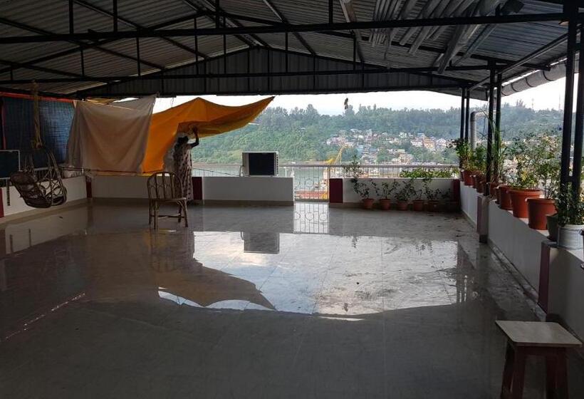 مبيت وإفطار Abhi's Homestay