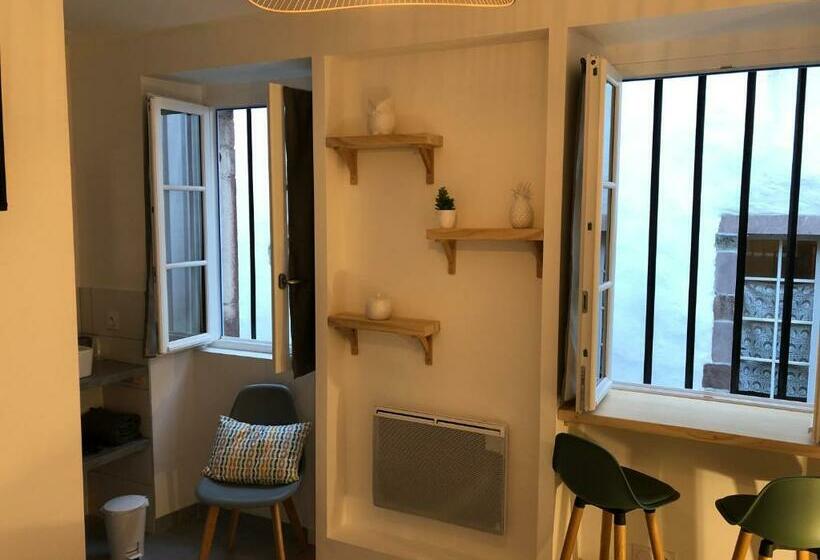 ベッドアンドブレックファースト Maison Simonenia