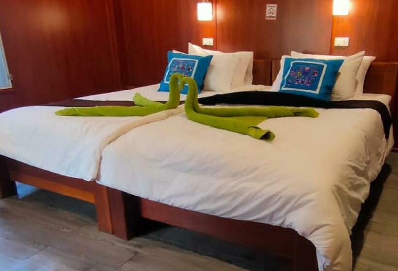 Bed and Breakfast The Food Garden Experience