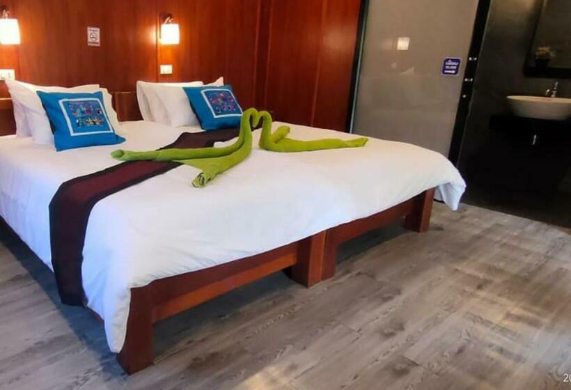 Bed and Breakfast The Food Garden Experience