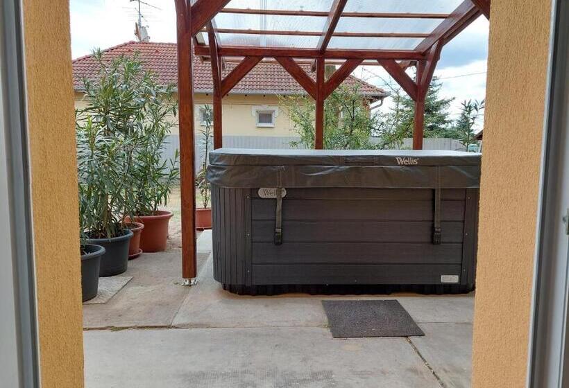 Cserke Apartmanház