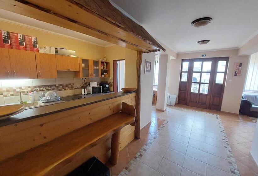 Cserke Apartmanház