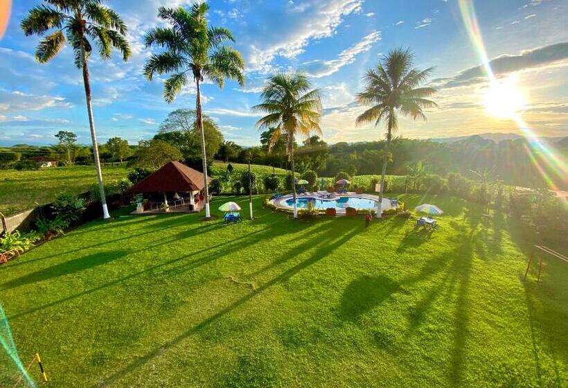 Finca Hotel Los Cocos