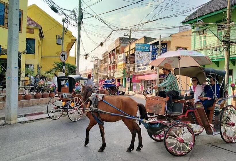 호텔 Ban Mae Boonthong