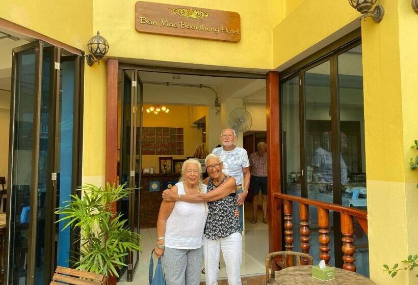 호텔 Ban Mae Boonthong
