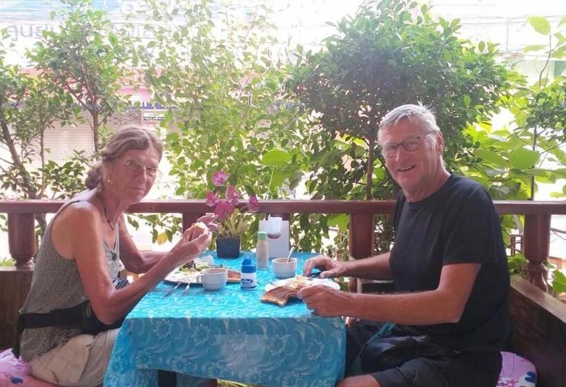 호텔 Ban Mae Boonthong