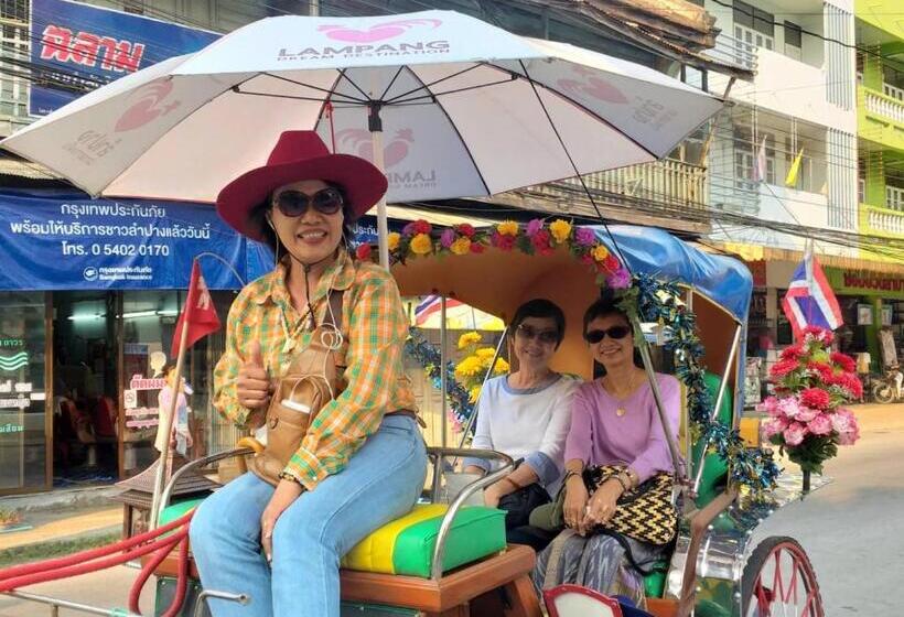 호텔 Ban Mae Boonthong