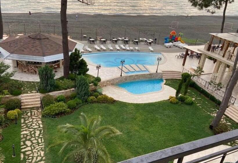 هتل Black Sea Riviera