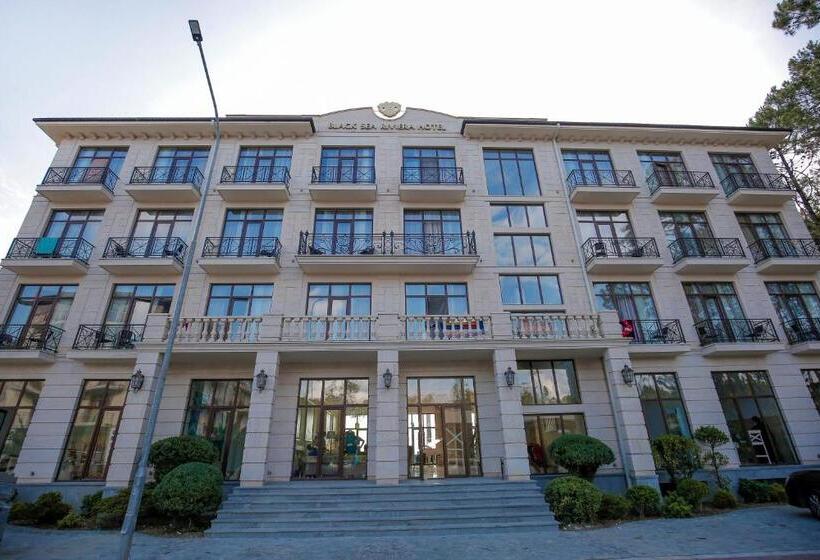 هتل Black Sea Riviera