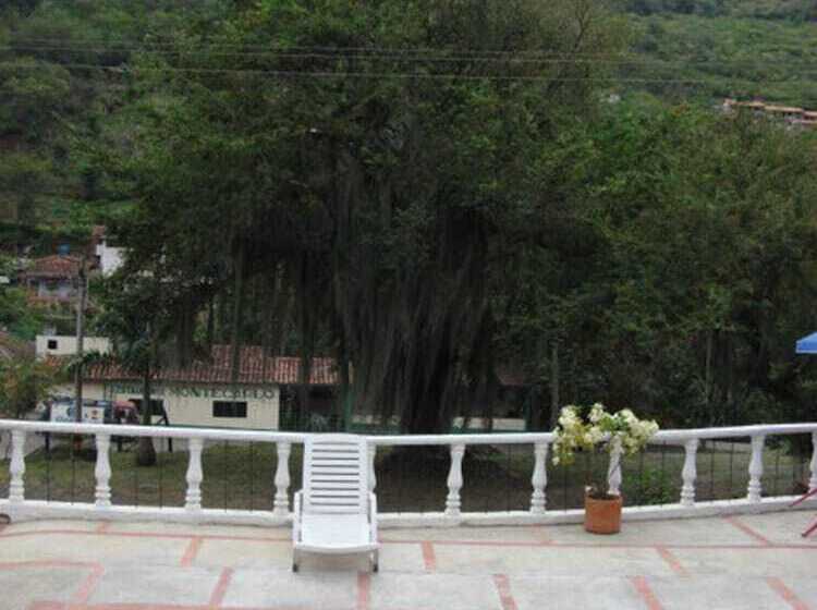 Отель Campestre Casa Del Conde Monterrey