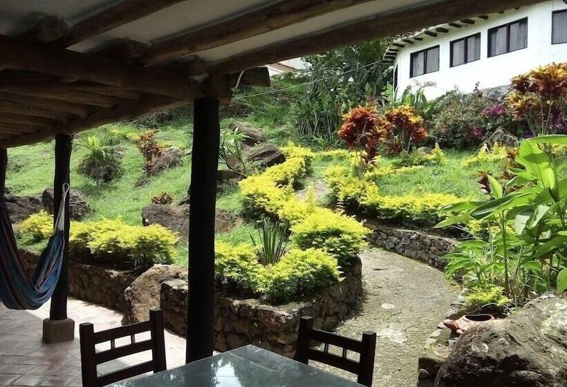 Отель Campestre Casa Del Conde Monterrey