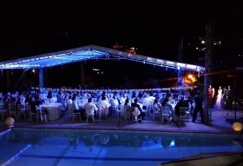 Отель Campestre Casa Del Conde Monterrey