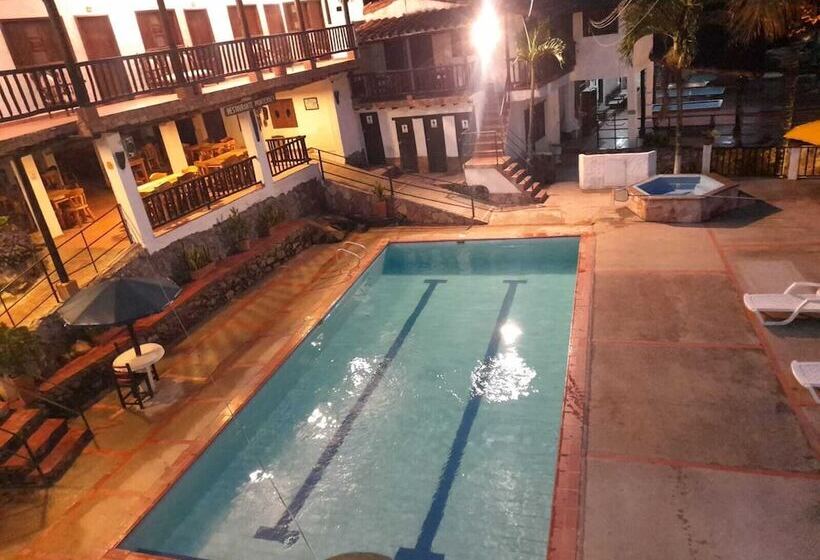 Отель Campestre Casa Del Conde Monterrey