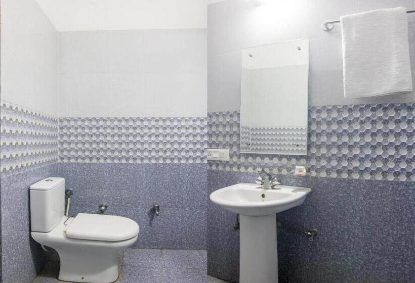 فندق Capital O  Shivalaya