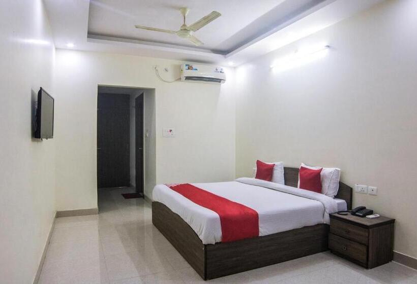 فندق Capital O  Shivalaya