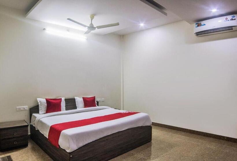 فندق Capital O  Shivalaya