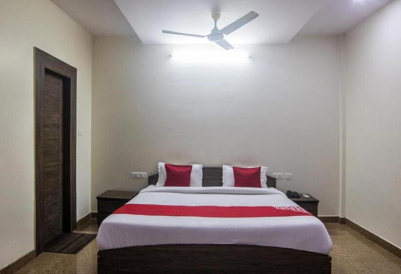 فندق Capital O  Shivalaya