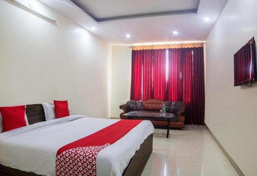 فندق Capital O  Shivalaya