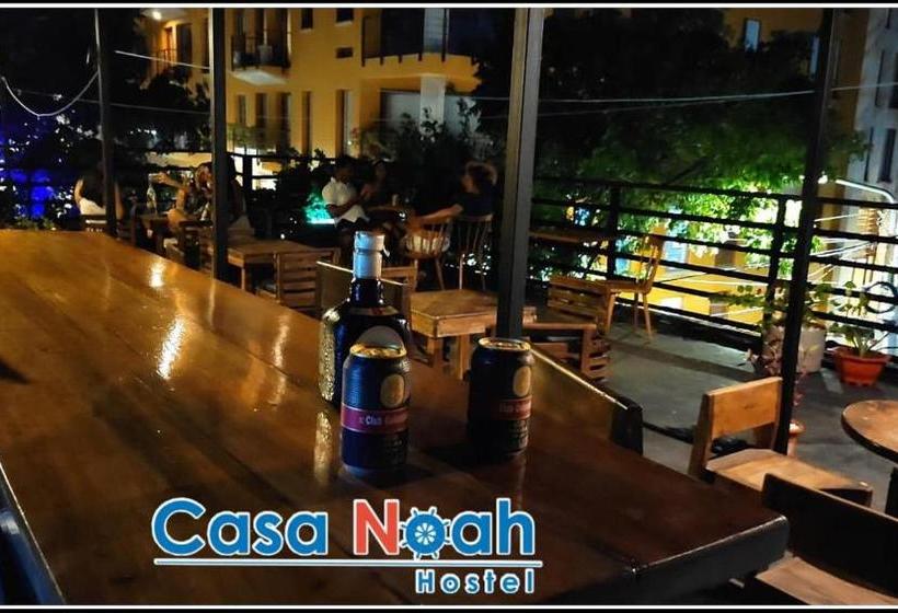 Отель Casa Noah Hostel