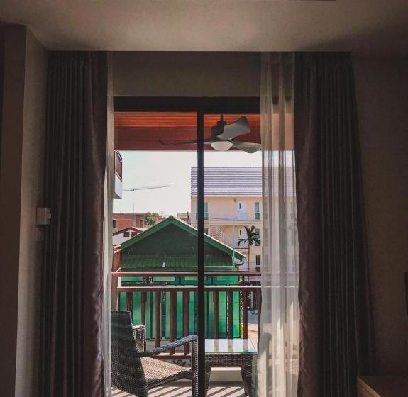 فندق De Sripoom Sha Extra Plus