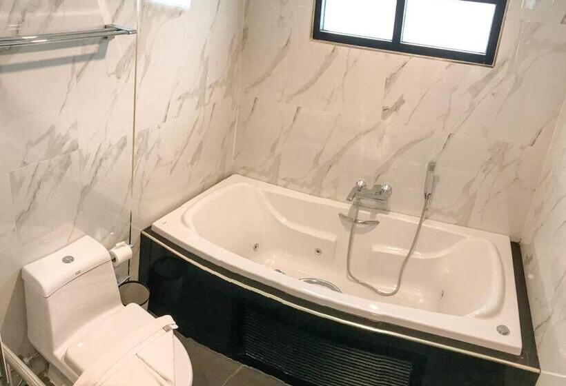 فندق De Sripoom Sha Extra Plus