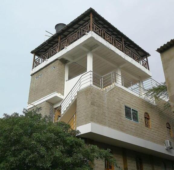 호텔 Hostal Casa Roma