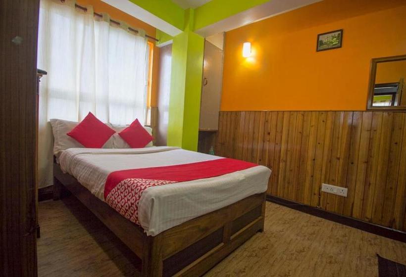 호텔 Oyo 18904 Atithi Guest House