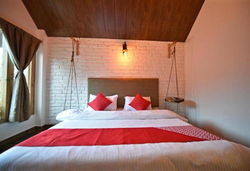 Отель Oyo 26982 The Stay