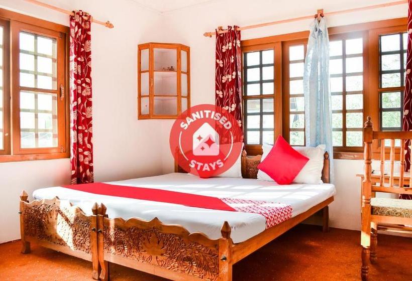 ホテル Oyo 63507 Basera Residency