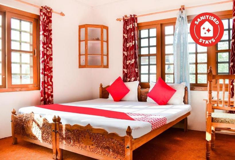 ホテル Oyo 63507 Basera Residency