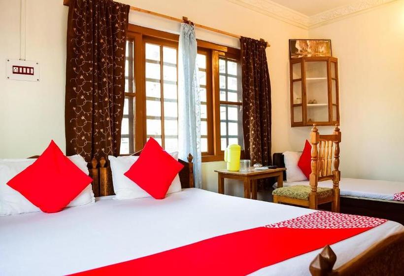 ホテル Oyo 63507 Basera Residency