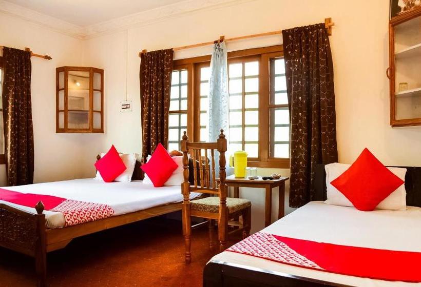 ホテル Oyo 63507 Basera Residency