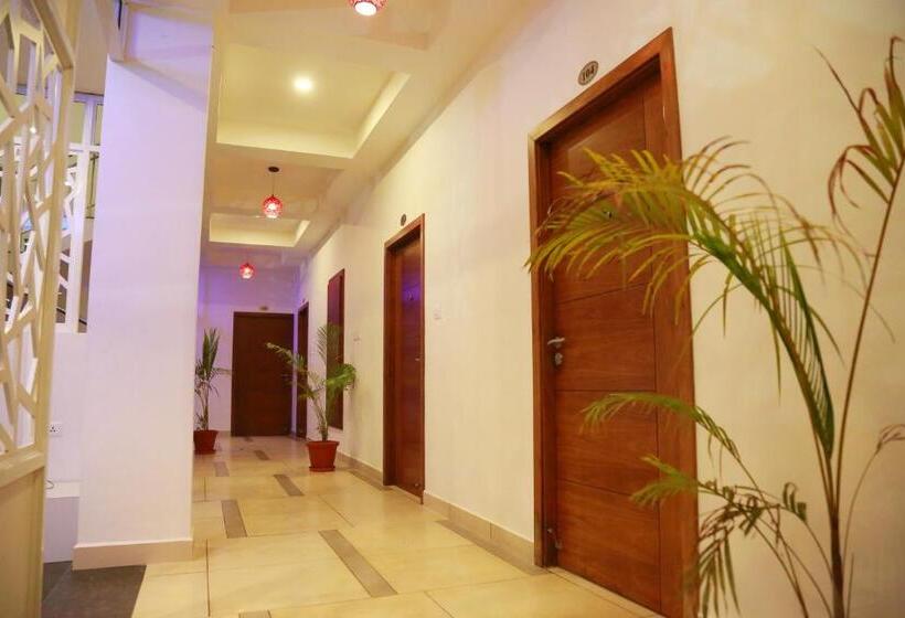 هتل Palmtree Leaf, Munnar