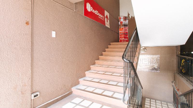 ホテル Reddoorz Near Fishermall Quezon City