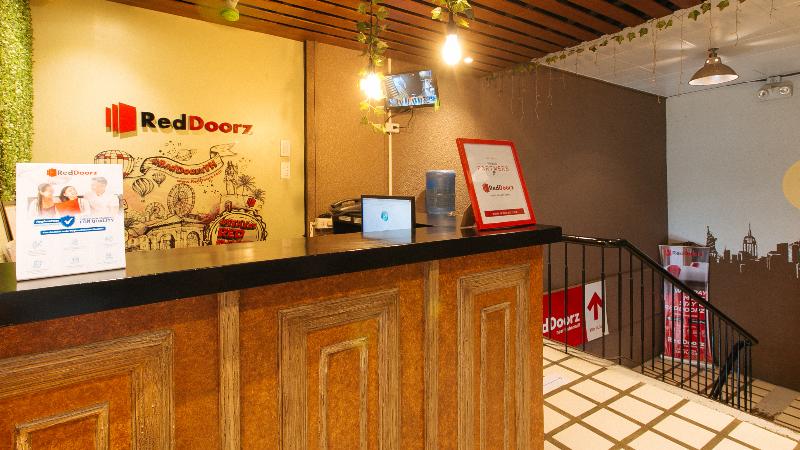 ホテル Reddoorz Near Fishermall Quezon City
